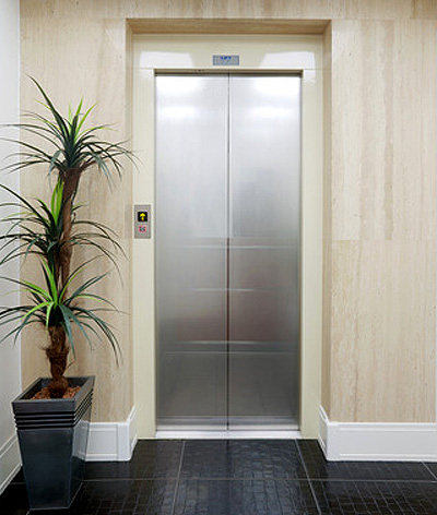 Top 4 Features To Consider When Purchasing A Residential Elevator